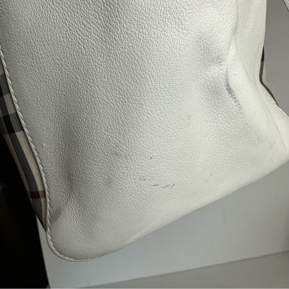 Burberry White Leather & Beige Nova Check Tote - Picture 5 of 15